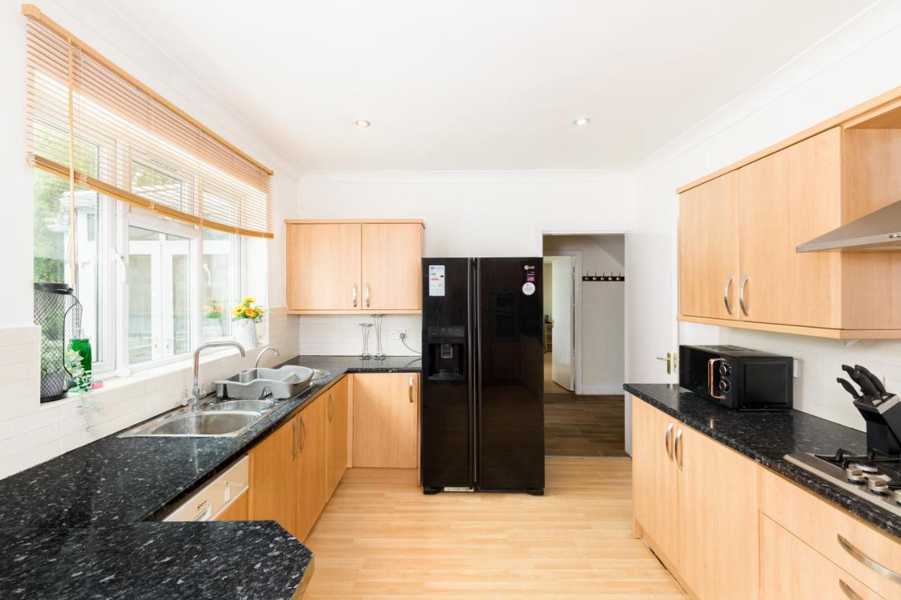 Beautiful 6 Bedroom House For 17 Guests Next To Edgbaston Stadium Birmingham Exterior foto