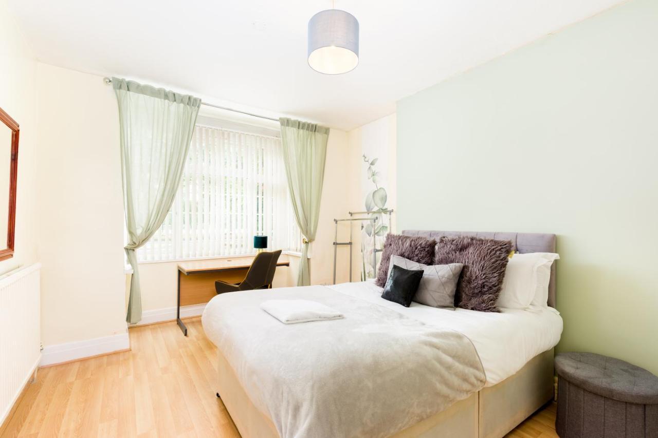 Beautiful 6 Bedroom House For 17 Guests Next To Edgbaston Stadium Birmingham Exterior foto